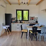 Villa W Malym Sadzie *