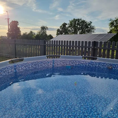 Villa W Malym Sadzie *